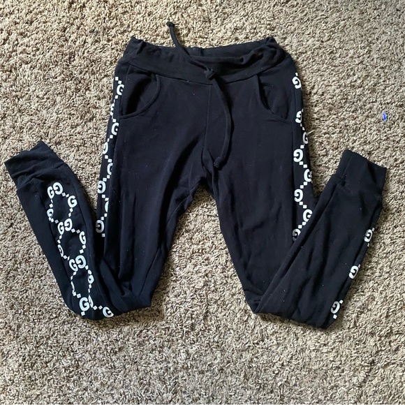 Set one size - Picture 2 of 2